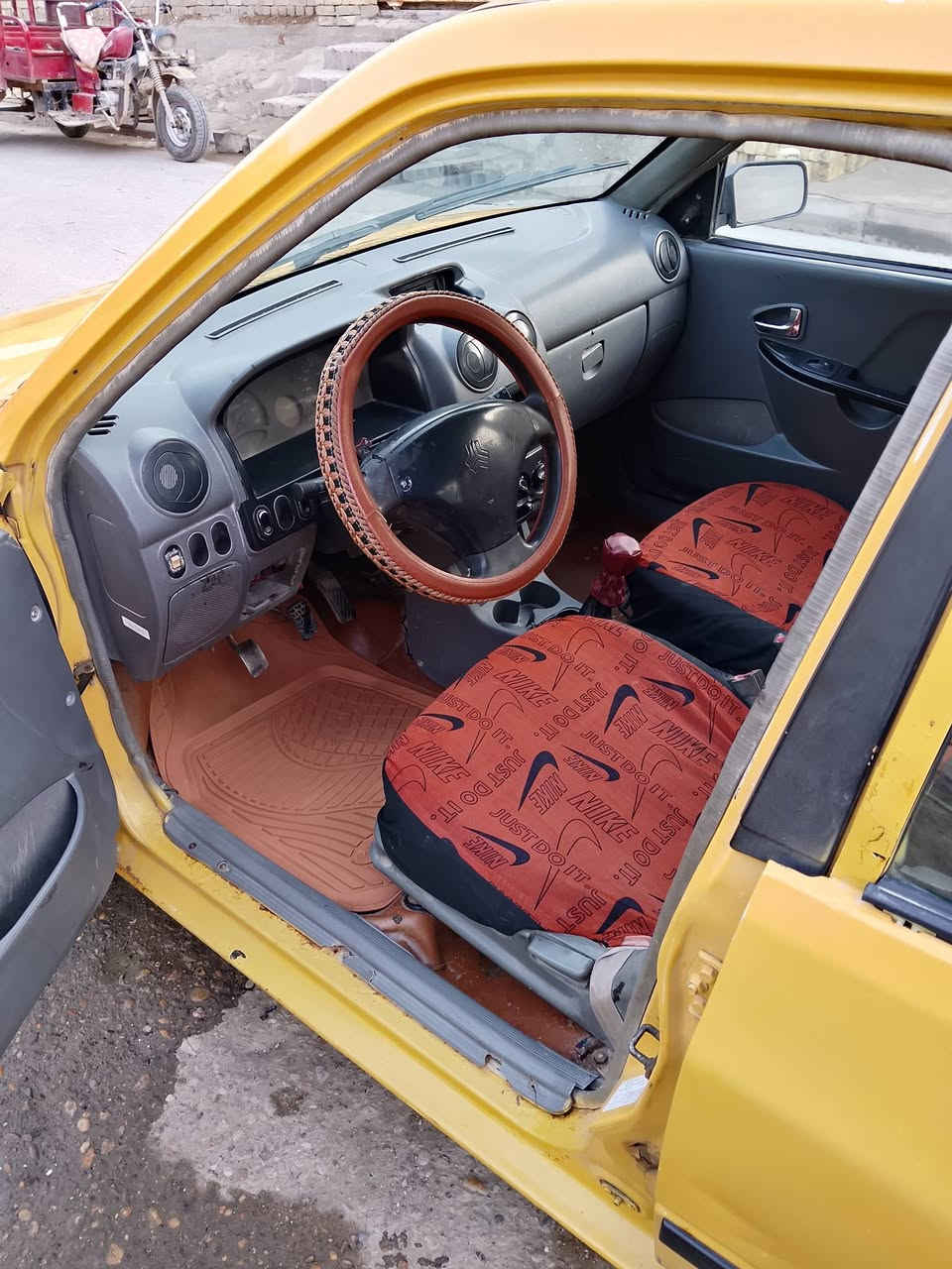 مديل 2012سنويه مجدده لل29ميسان عليه غرامه100فقط هسه تغرمت كير محرك جدد بدي مكفول من ضربه ولتبديل سياره بلاديه جاهزه سعر 23وبيه مجال مكان علوة المخضر القديمه ***********
