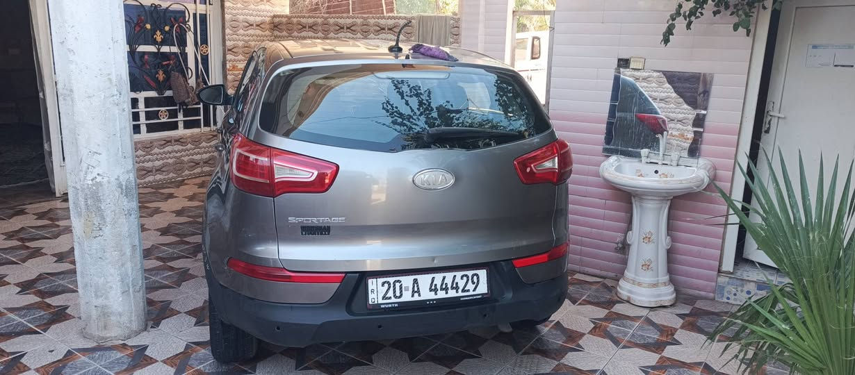 سلام عليكم سبورتج البيع موديل ٢٠١٢ سياره تخم تاير رقم انكليزي السعر ١٢٢وبيها مجال ***********
