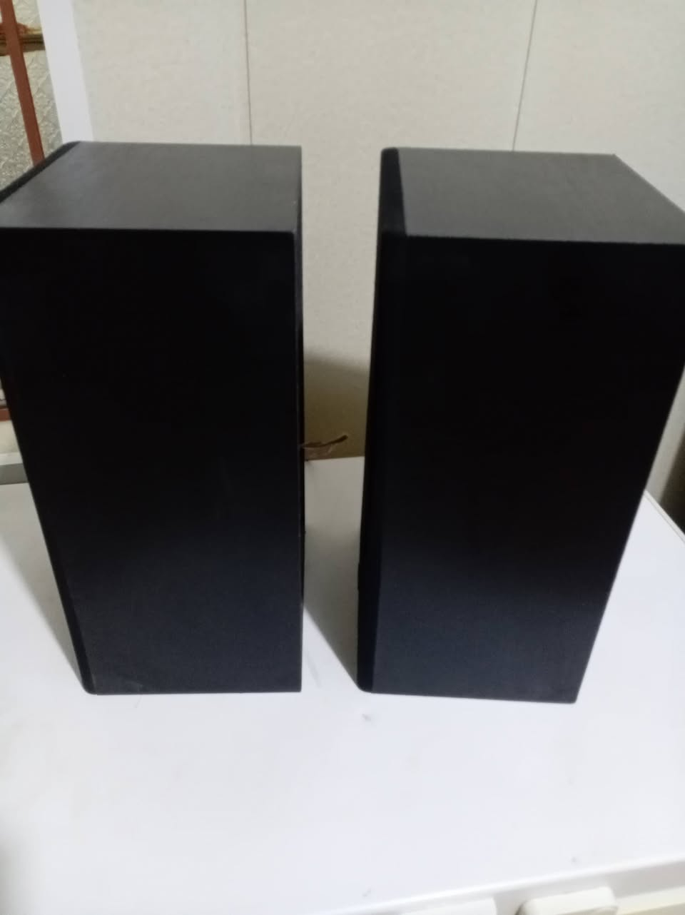 زوج سماعات نوع فيلبس

الإرتفاع 39 سم
العرض   21 سم
العمق      18سم

8 أوم

السعر 50 ألف
يوجد توصيل


**إذا كنت صاحب هذا الإعلان وتريد حذفه لأي سبب، رجاءا أرسل رسالة إلى الدعم الفني**