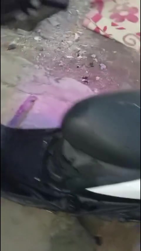 ***********
