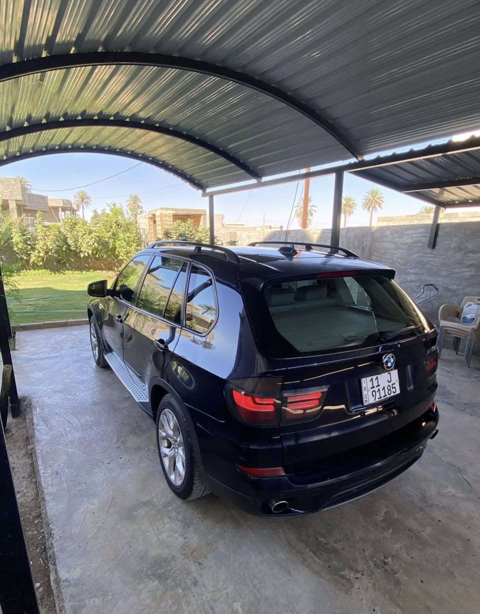 السلام عليكم 
للبيع x5 موديل 2009 
مكينه n52 المرغوب  
مكينه وگير مكفولات 
بيها قطعتين بنيد وباب 
جاهزة تخم تاير جديد
سعرها 120$ ورقه وبيها مجال 
مكانه صلاح الدين الضلوعيه 
اتصل ***********
