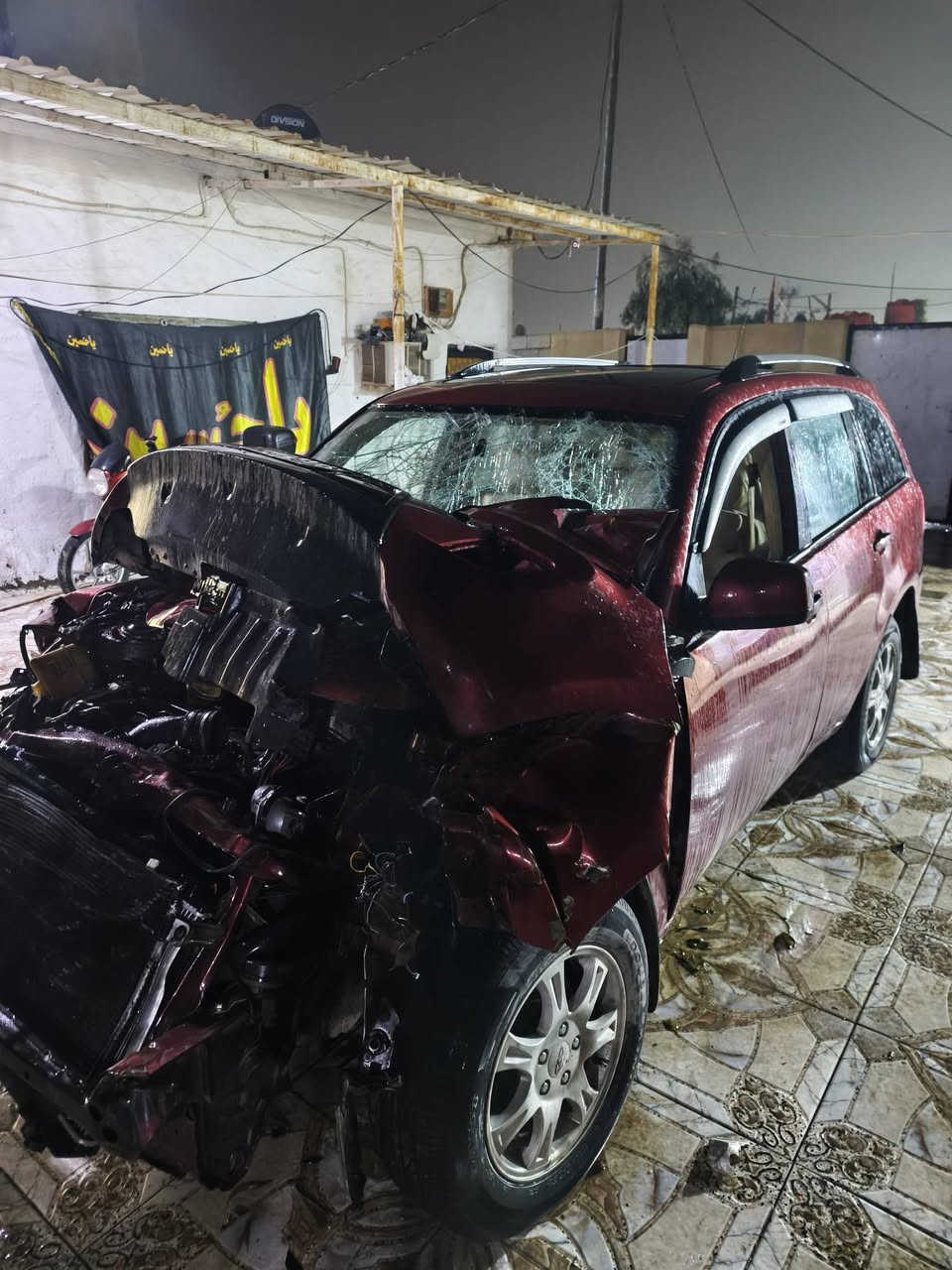 شيري تيگو يبيع على حادثها موديل 2013 سنوية ساقطة من 2018 راعيها موجود ويداور يمتة ما  سعر 25 رقم راعيها ***********
