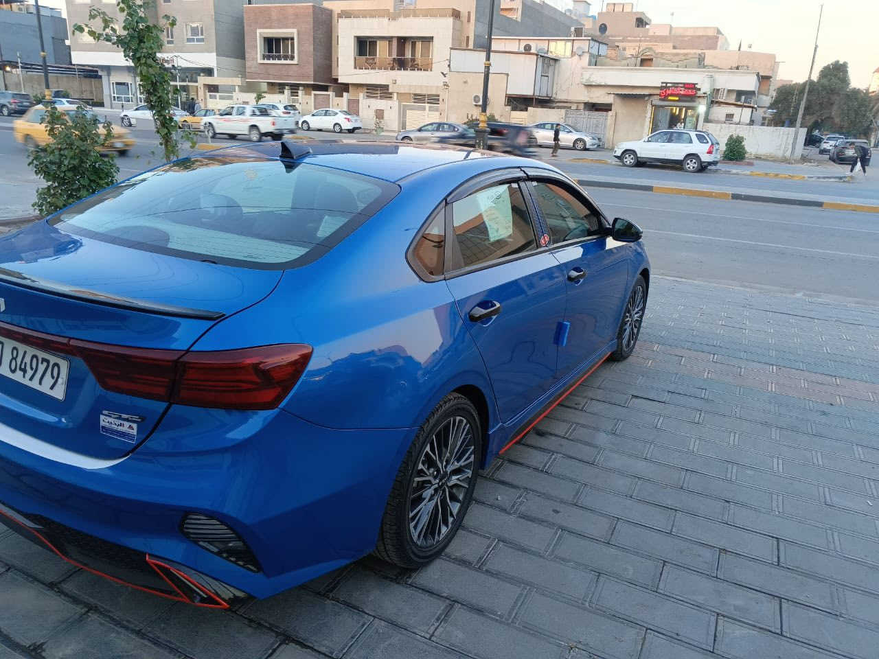 سلام عليكم 
فورتي جيتي لاين فول موصفات 
حادث موضح بلصورهً
170 وبيهه مجال 
***********
