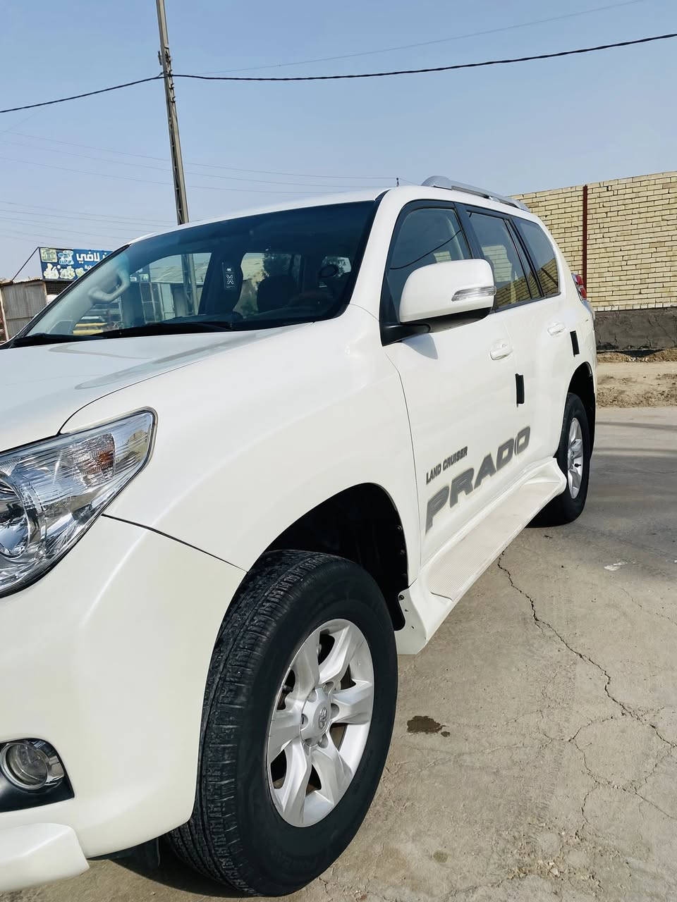 شباب
للبيع او مراوس بسورنتو 4سلندر موديل 16وفوك
برادو TXL
موديل 2013 
رقم بغداد الدولي تحويل مباشر
7راكب 
تبريد 3قطع 
تايرات جديده 
مكينه كير كفاله 
السياره بيه قطعه صبغ فقط  والباقي كفاله 
من الشخط والبارد 
السياره نظيفه وجديده 
مبولشه وجاهزه 
مكان السياره بابل 
السعر 265 وبيه مجال للطيبين 
***********
