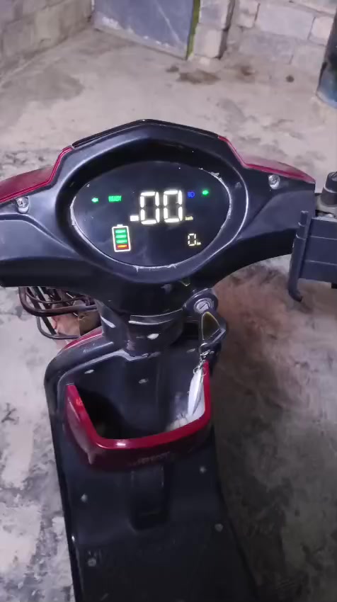 السلام عليكم 
باسكال شحن للبيع ملف 1500W 60V يتحمل حته وزن 250 السرعه 99 حقيقي الباسكل مكفول كفاله عامه الاستفسار//
مراسله الصفحه او الاتصال عله الرقم ***********
