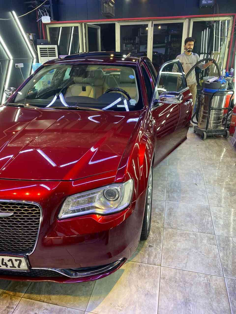 السلام عليكم 
C300 
فول للاخير رادار امامي جانبي حساسات كشنات جلد كهرباء وخزن وتبريد وتدفئة بالكشن ستيرن كهرباء وتدفئة السيارة بعد بيها هواي مواصفات موديل 18كلين بدون حادث مكفولة رقم اربيل سنوية باسمي منضومة تبريد جديدة منضومة بانزين جديدة مسويلها ادامة كاملة سيارة كلشي مناقصها على ايدنا مامشتغلة خط السعر ٢٦ وبيها مجال بسيط الاستفسار على الرقم ***********
