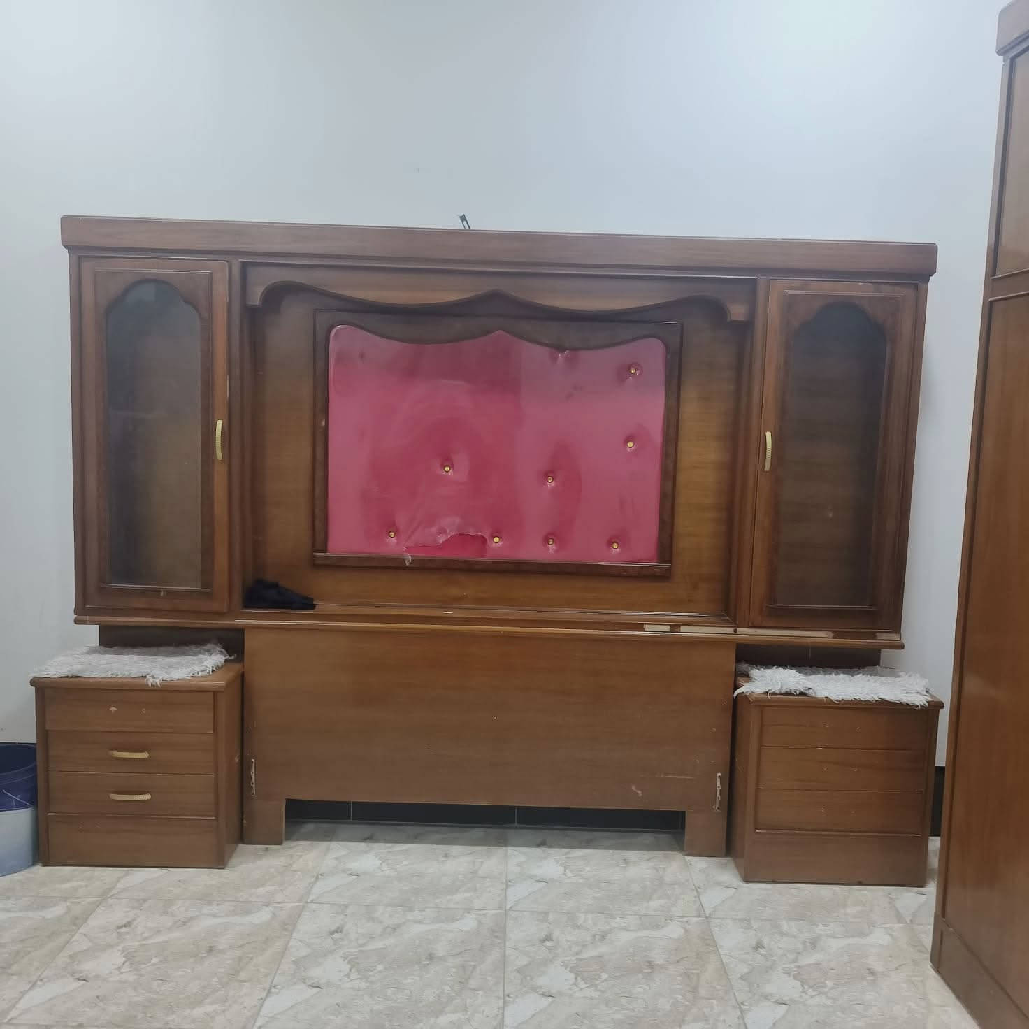 السـلام عليكـم
غرفـة خشـاب حطاطـة اصلـي جديـده شوفـت عينـك
كاملـة مكمـلة سعرها 850 وبيهـا مجال
‏‪***********‬‏
