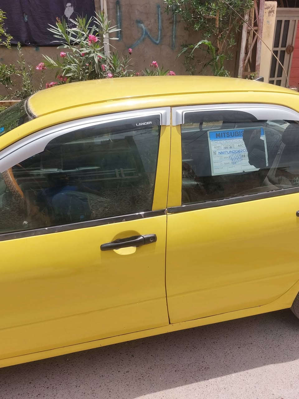لانسر ٢٠٠٧ بسمي
مكينه 2000
فقط احتمال كازكيت بيها 
تبريد شغال غرفتها نظيفه حدادية كامله 
بيع مستعجل ٣٨ 
هاتف / ***********
