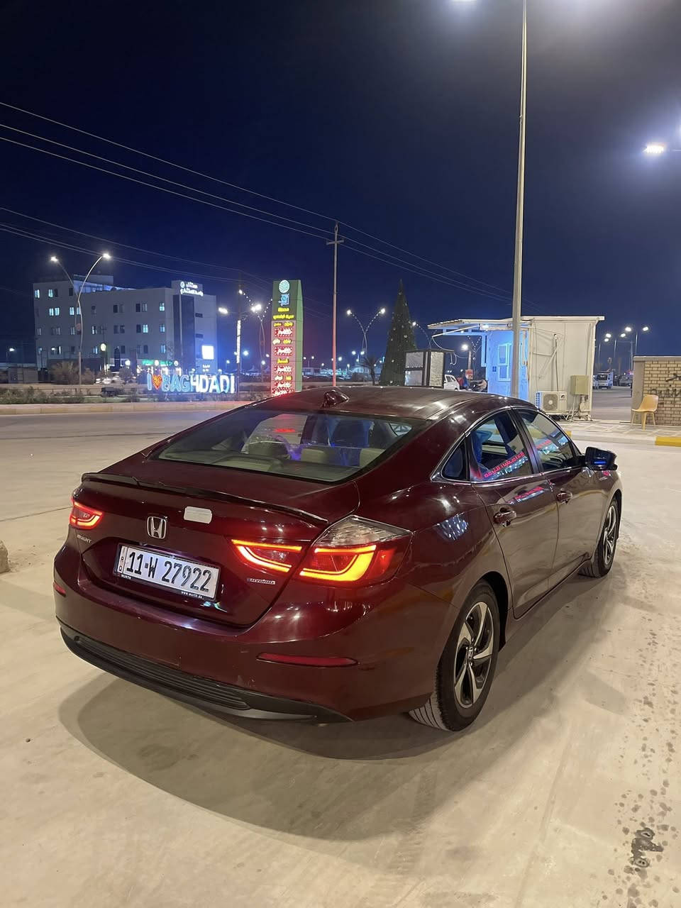 السلام عليكم 
هوندا انسايت 2020 رقم بغداد بأسمي تحويل مباشر سنوية جديدة 
السيارة فول مواصفات للاخير عدا الفتحة 
كامرات 360 درجة 
هايبرد اقتصادية ونشطة كلش 
السعر :125 ورقة وبيها مجال 
***********
