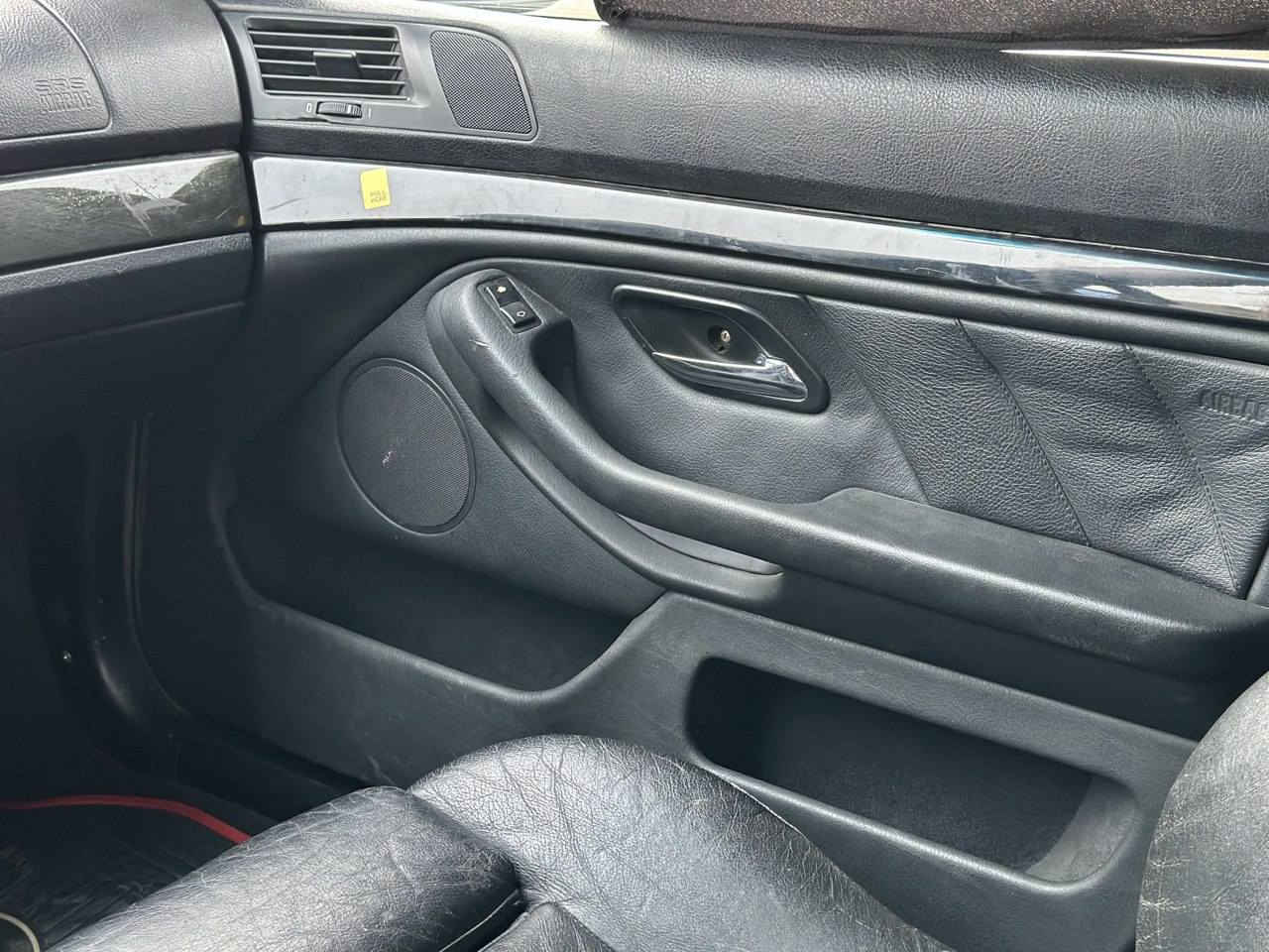 صقر للبيع موديل 97 سيارة رقم أربيل بأسمي مصبوغة حزام سيارة جاهزة مكينة كير كهربائيات كلة بلادي تخم تاير جديد باتري جديد منظومة تبريد كاملة مبدلة حتى البوكس الي جوة دشبول نصبتهة احلى من الصور مكينة 28  مكان السيارة واسط / الصويرة
رقم الهاتف / ***********
سعر 94 وبيهة مجال
