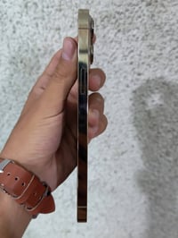 ايفون 13 برو ماكس ذاكره 512 بطاريه 76 جهاز نضيف وتر مامفتوح ولا يعبر ه...