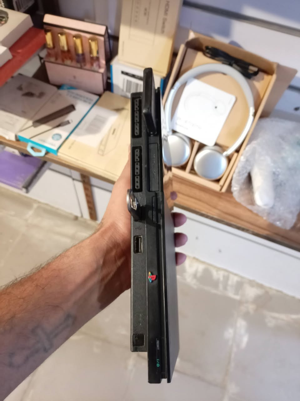 جهازي ps2 بلي 2 كامل شرط الشغل محدث OPL اخر تحديث مع ملحقات:
جويتسك عدد 2
فلاش 32
العاب من اختيارك الك الحق ب 15 العاب 
كيبل تشغيل فيش AV 
45 الف قفل غير شامل التوصيل


**إذا كنت صاحب هذا الإعلان وتريد حذفه لأي سبب، رجاءا أرسل رسالة إلى الدعم الفني**