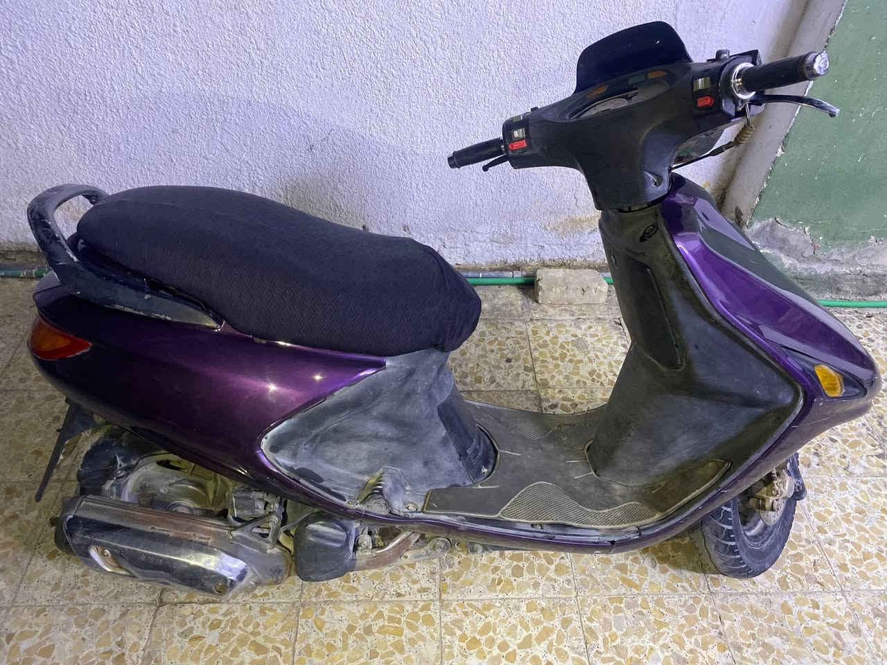 فراشة فحل ما مفتوحة
كلشي شغال السلف والكهربائيات 
الدراجة نضيفة ما تتعبك 
عوزها فقط جگ نص ودگمة السلف 
فقط

السعر 450 

مكاني النجف حي العسكري (مدارس)

واتساب: ***********
