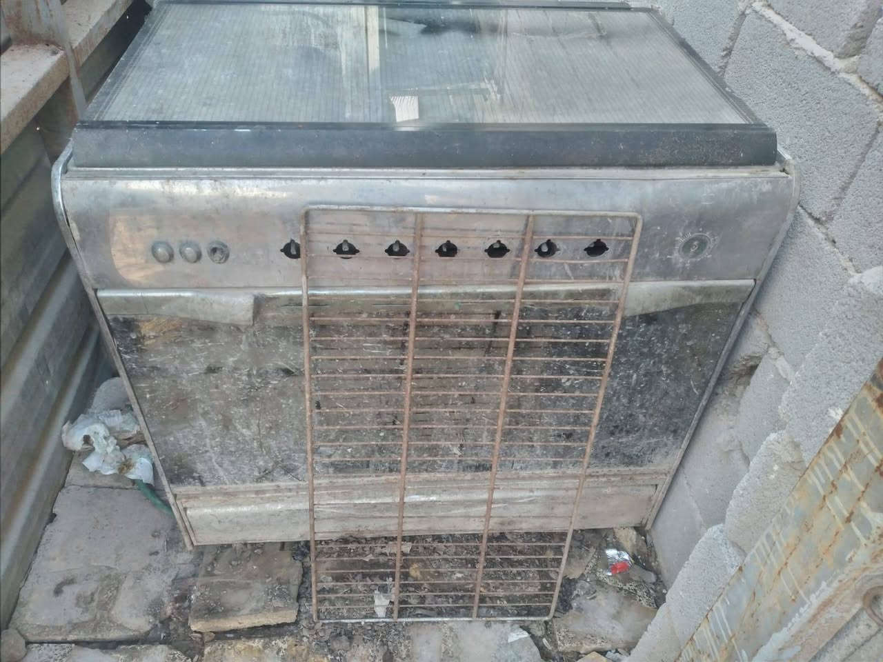 مكلف بل نشر
مدينة الصدر 

*********** واتساب
