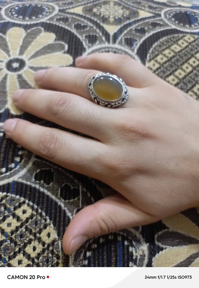سلام عليكم اخوان محبس مرتب  كلش بلملبس والحجر يماني شرف الشمس صياغه حلوه متوزه الوزن بحدود ال27 غرام  السعر 65


**إذا كنت صاحب هذا الإعلان وتريد حذفه لأي سبب، رجاءا أرسل رسالة إلى الدعم الفني**