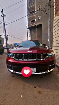 🚗 للبيع: جيب شيروكي ليمتد 2023 📍 مكان السيارة: بغداد  📞 للتواصل: 07700...