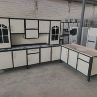 كاونتر ٢.٥م • سنك مرمر ١.٥م • توصيل مجاني بغداد