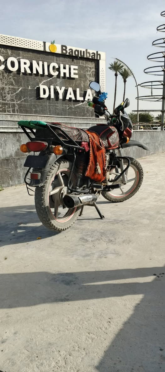 السلام عليكم بوكسر للبيع موديل 18 دراجه كامله مكمله لا تبخير لا تنقيص اوراق كاملهه ام مكمركه دراجه بس تفيلس ارزانه اتجفيت جديد ارايدء 650وبي مجال خاص موجود او علا هاضه الرقم ***********
