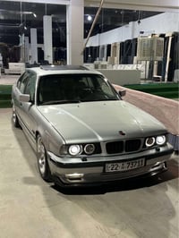 بي إم ٥٢٠ • موديل ١٩٩٣ • جير يدوي