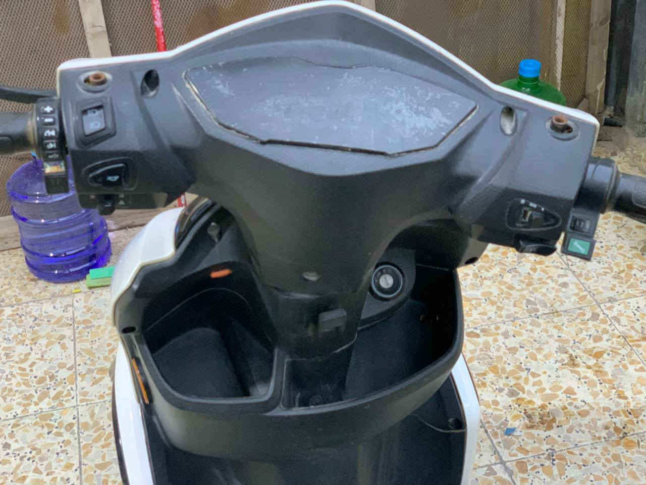 دراجه شحن نضيف كلش كله على وضع شركه فقط تاير خلفي مبدل لباقي على وضع شركه نقص بريك خلفي... مكاني بغداد الامين ثانيه 
***********
