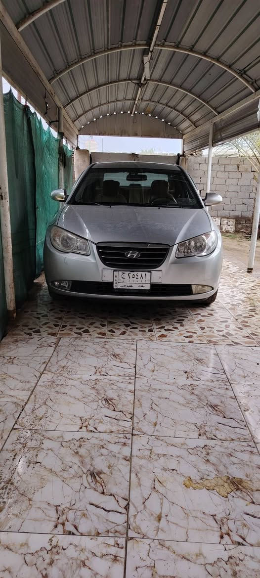 ### *للبيع هيونداي افانتي 2008* 
*رقم بغداد خصوصي ج 25481*

*المواصفات والحالة:*
- *الموديل*: 2008
- *اللون*: فضي 
- *الانتره*: نظيفة 
- *المحرك*: جيد
- *الكير*: جيد  
- *التبريد*: جيد
- *الصبغ*: بيها بارد وتكحيل + رصعات وخدوش حسب تقرير السونار
- *الايرباك*: لا يعمل
- *فحص سونار كامل مرفق*: بتاريخ 2026/3/13

*السعر: 100 ورقة وبيها مجال* 💵
*المكان*: الحلة - بابل  
*للاستفسار*: ***********
