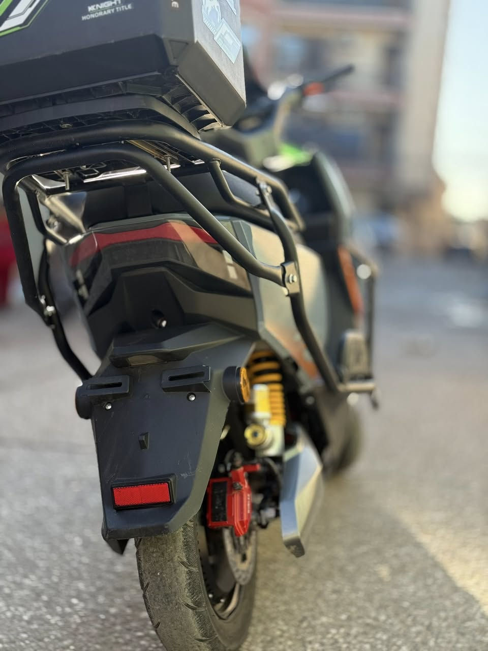 السلام عليكم دراجه شحن ولي قبل سبوعين طلعت من الوكاله دراجه حلوه ومرتبه سرعته 100 والحقيقي 80 دراجه ماشاء اللّٰه ملفهه 2000 نضام بك ونضام p وكهربائيات كفاله عامه الدراجه رايدهه 900 وبيه مجال للشرايه ابو 600 لطبلي اصلا الاستفسار
خاص واتس اب ***********
