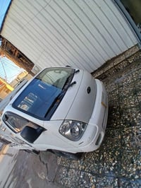 كيه بنجو2700 مديل 2012 سياره بدون ضربه وبدون صبغ مقفوله كير مكينه اكسل...