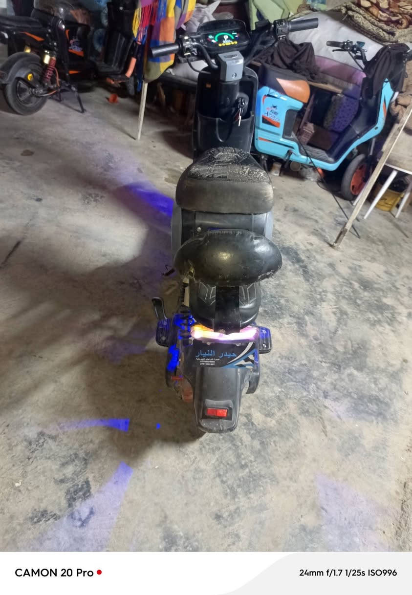 سلام عليكم شباب دراجه شحن بعدها ع وضع الشركة مواصفات
الموديل.2026❤️‍🔥
النوعR9❤️
البطاريات 5. ❤️‍🔥
 التحويلات 4❤️‍🔥
السرعه109🙂
تحمل شخصين 🤷‍♂️
تشغيل سويج 😉
تشغيل كارت 🔥
جهاز إنذار السرقه 🙂
 وسويجات2 ☝😙
كارت واحد 😉
دبل إشاره 😳❤️‍🔥
نشرات ليليه 🤷‍♂️😒
لونها مميز 😹
بريكات دهن دسكات هدروليك 🥹❤️
تايرات جوبلس😙🤷‍♂️
شلعه معدل فول😌👋
السعر425 وبي مجال 
اي استفسار. اتصال 😁🧙🏻
موجود واتساب 
***********

العنوان كركوك
