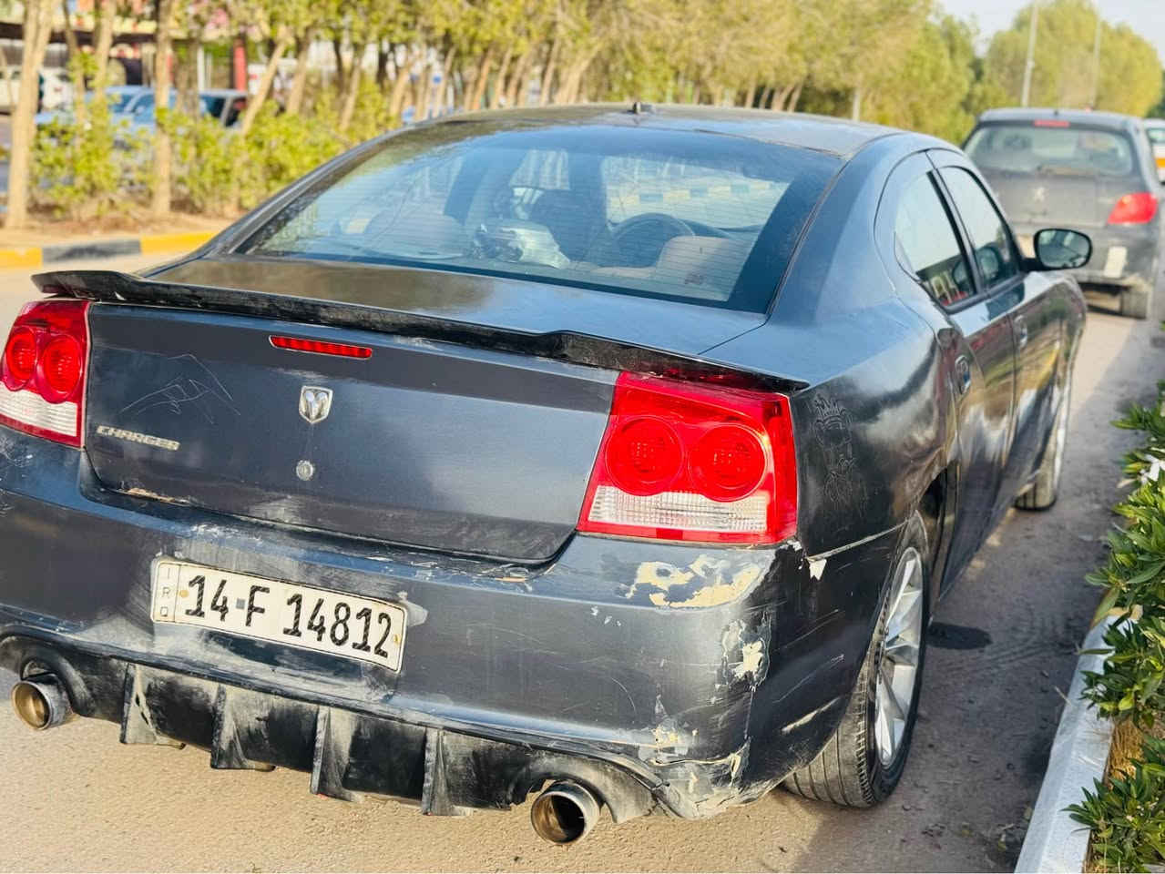 سلام عليكم للبيع جارجر 2008 رقم بصره دولي سنويه جديده هزه جديده بسمي 2030  بدون ضربه صبغ حزام فقط لغود تكم شواصي كفاله حديده جديده تخم تاير جديد كير محرك جدد لايت زنون شاشه جبيره سياره جاهزه من كلشي سعره 82 قفل من الأخير مكاني بصره كزيزه 
*********** البصرة, العراق
