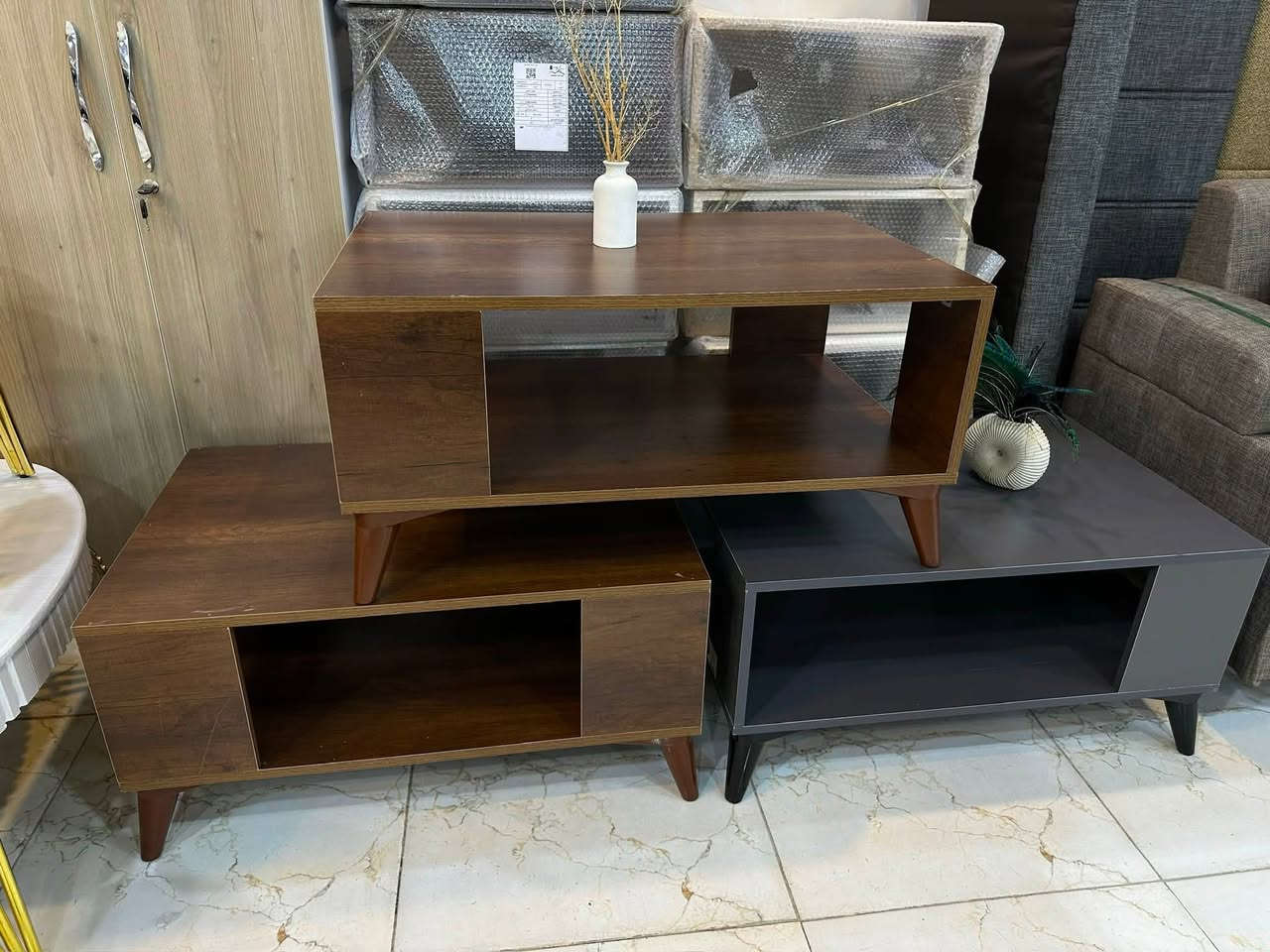 تحية طيبة زبائننا الكرام.. لكثرت الطلب عن الطبلة الوسطية الخشبية توفرت العرض 90×60سم باللوان مختلفة السعر 65الف العنوان الناصرية الاسكان الصناعي نزلة الثانية قرب مدرسة الكندي للتواصل ع *********** ويوجد توصيل داخل الناصرية أهلا وسهلا بكم
