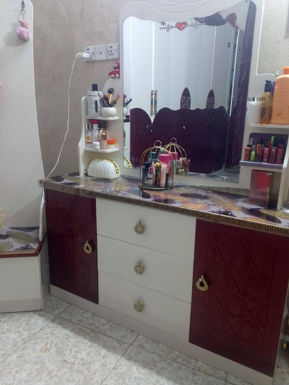السلام عليكم
غرفه تركي للبيع السعر 750 بيه مجال
***********
