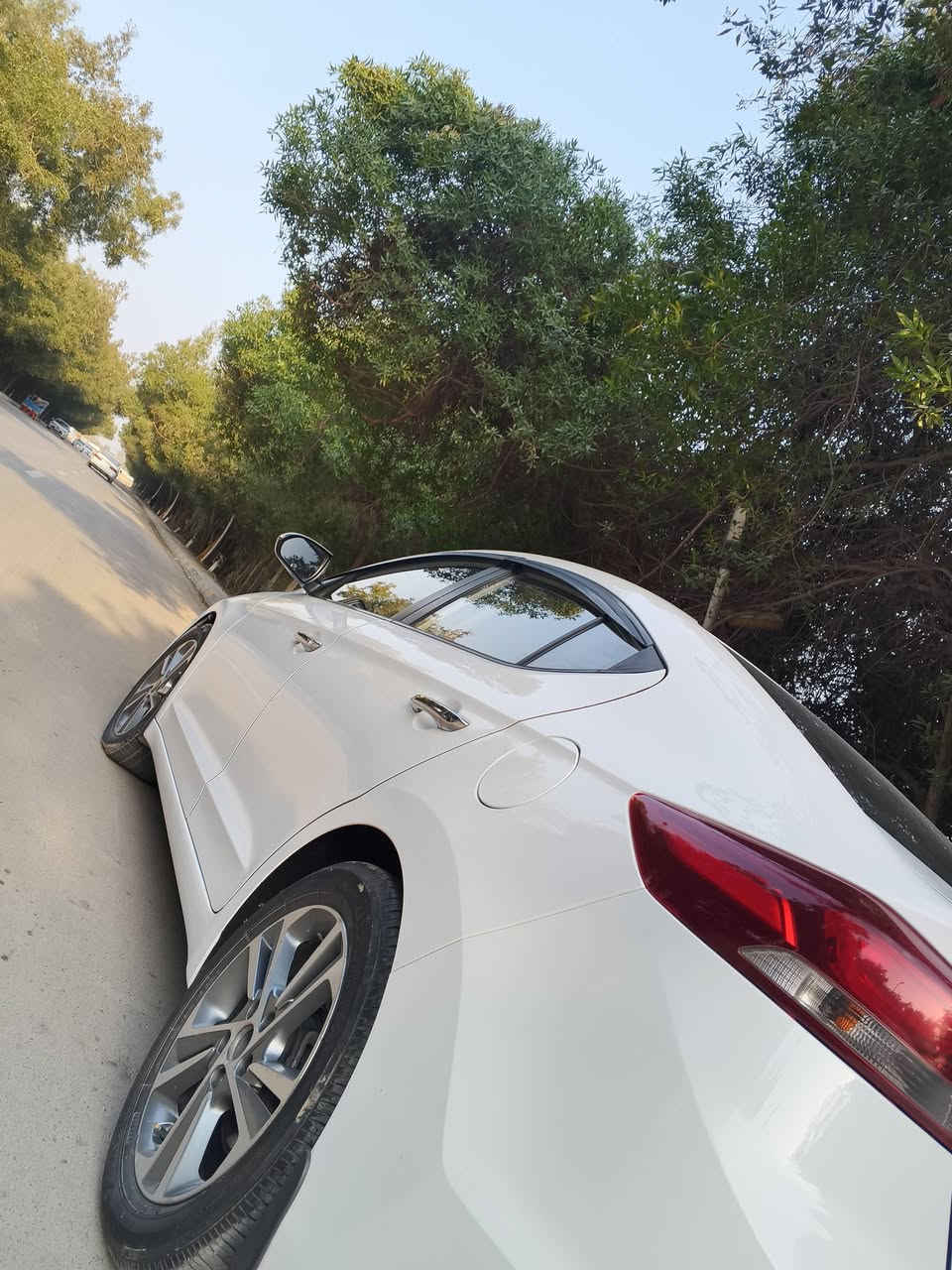 السلام عليكم النترا خليجي 2019 مكفوله كفاله عامه لون ابيض فول سوبر كير ومكينه وحداديه خير من الله فول فتحه تحكمات جلد رقم اربيل دولي وكاله مداور مضمونات مكان السياره نجف سعر السياره 158 وبيها مجال للتواصل اتصال على الرقم***********
