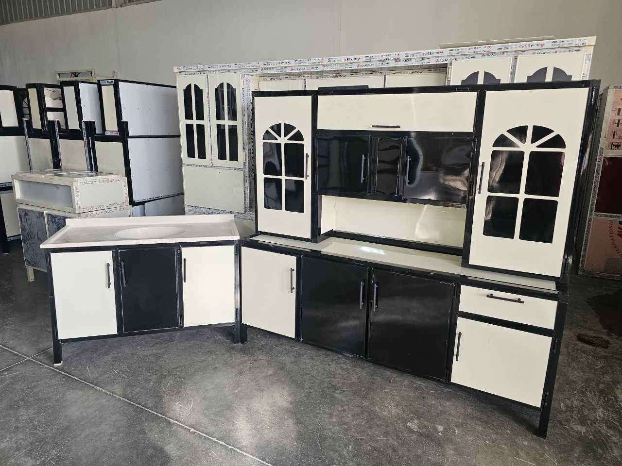 كاونتر ارضي وملحق مترين  مع  سنك متر و20 مرمر


**إذا كنت صاحب هذا الإعلان وتريد حذفه لأي سبب، رجاءا أرسل رسالة إلى الدعم الفني**