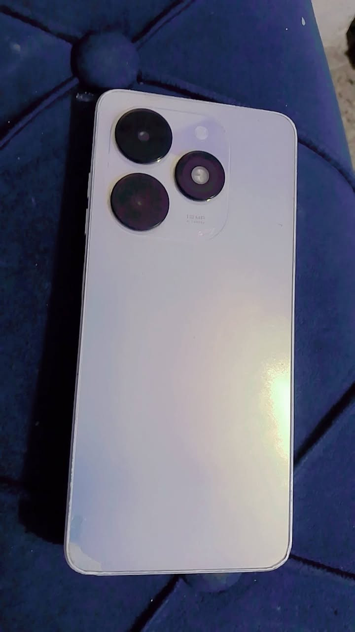 جهاز TECNO SPARK Go 2024
ذاكره 128
بطاريه 5000mAn
شاشه 720*1612
الكاميرا 13m DUAL 
فقط بي فطر بل شاشه قوي بل بوبجي 
سعره 100وبي مجال قليل واتساب ***********
