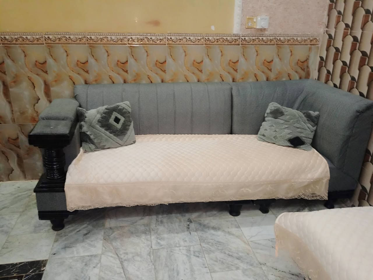 ديوان جديد لبيع السعر خاص


**إذا كنت صاحب هذا الإعلان وتريد حذفه لأي سبب، رجاءا أرسل رسالة إلى الدعم الفني**