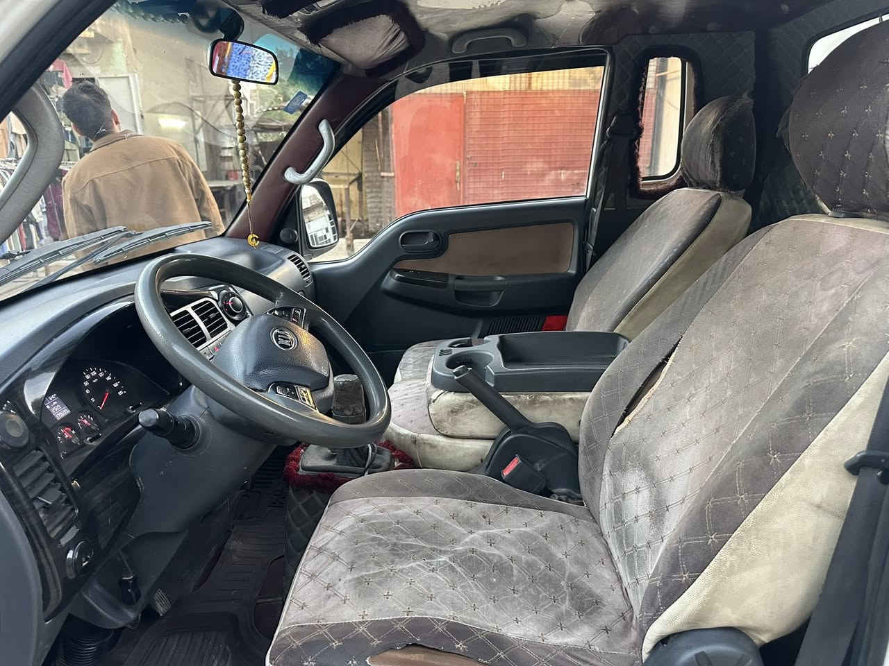 السلام عليكم للبيع كيه حمل موديل 2020 
سياره جاهزه ومجهزه من كلشي رقم بغداد ب اسمي 
*********** بغداد زعفرانيه السعر 130
