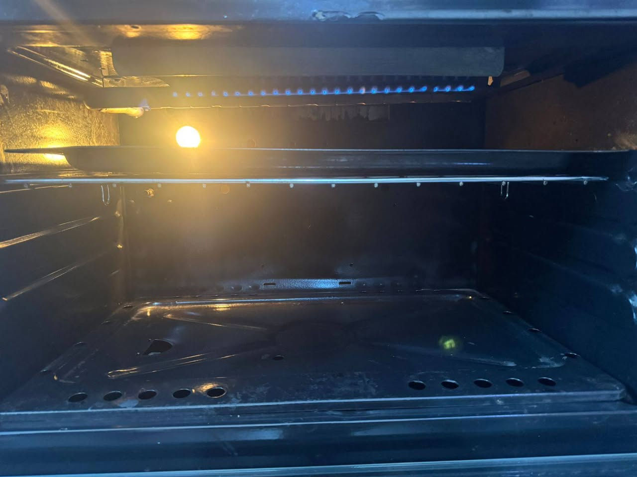 سلام عليكم عندي هذه الطباخ للبيع ولله جديد بعده الله شاهد بس اشوي بي وعيونه بعدهن  نوعيته فريش


**إذا كنت صاحب هذا الإعلان وتريد حذفه لأي سبب، رجاءا أرسل رسالة إلى الدعم الفني**