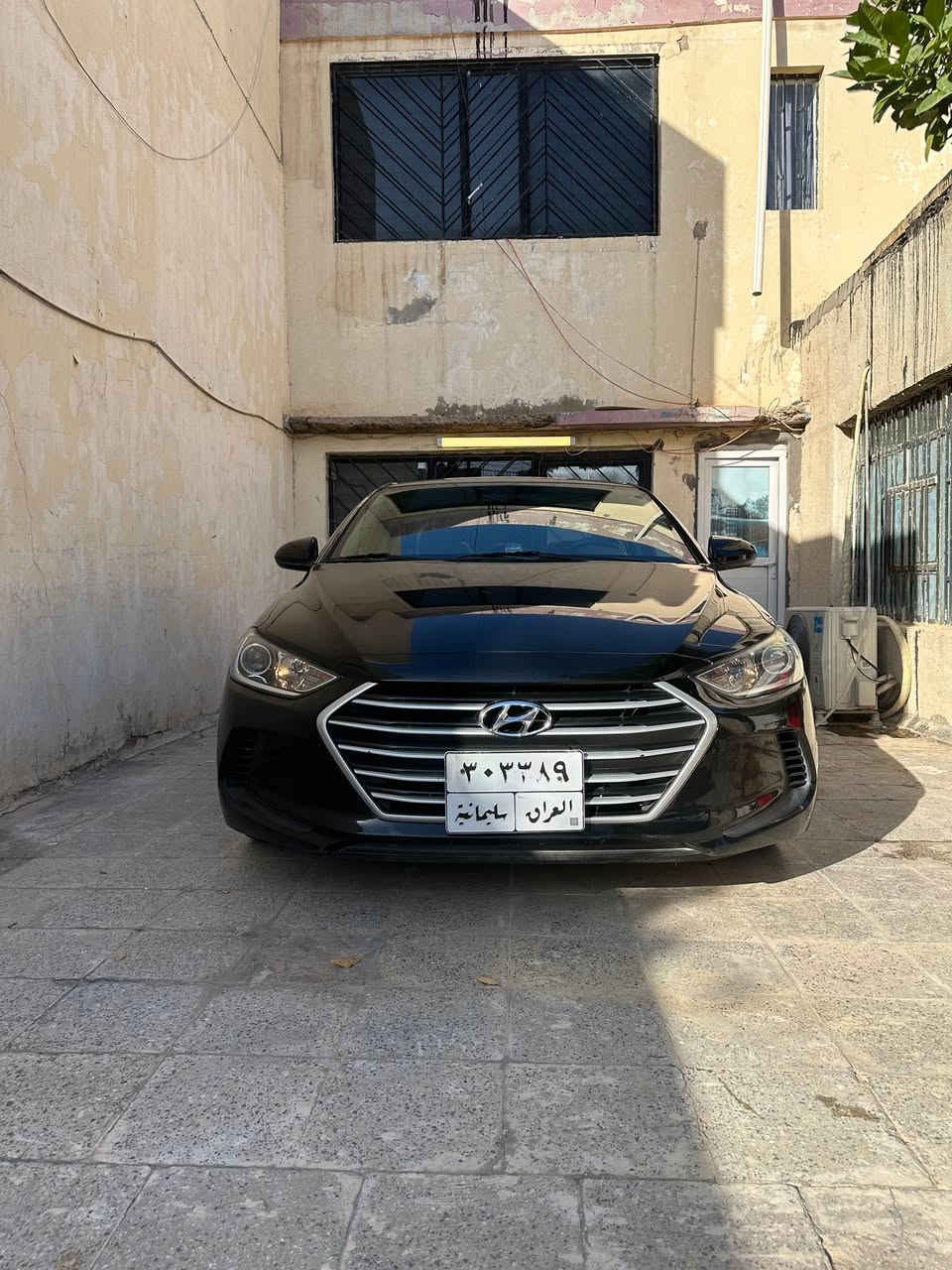 النترا 2018 امريكي للبيع
كفاله عامه من الصبغ 
مكينه 2000 دوش المرغوب 
ماشيه 113 الف مايل 
صدر امامي خلفي جديد 
باتري جديد 
دوشمة أرضيات 
شاشه تدعم كار بلي 
داخلي مال خليجي بيچي 

( ملاحظه حادث السياره مال امريكا الجاملغ والباب عكس السايق بدون دواخل بدون ايرباك واتبدلن ثنيناتهن نفس لون السياره مطابق الكود ) 

 اخوان السياره مال بيت وجديده بمعنه الكلمه باسمي تحويل مباشر 

مكان السياره بغداد العامريه 

*********** واتس فقط 
*********** اتصال فقط
