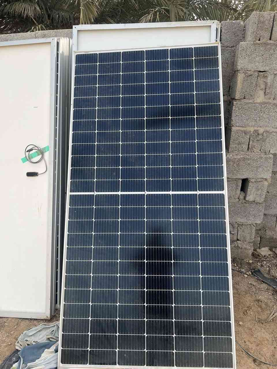 اسلام عليكم اخوان موجود طاقه شمسيه اللبيع 24الوح جهاز ابو 20مكان كربلاء ***********
