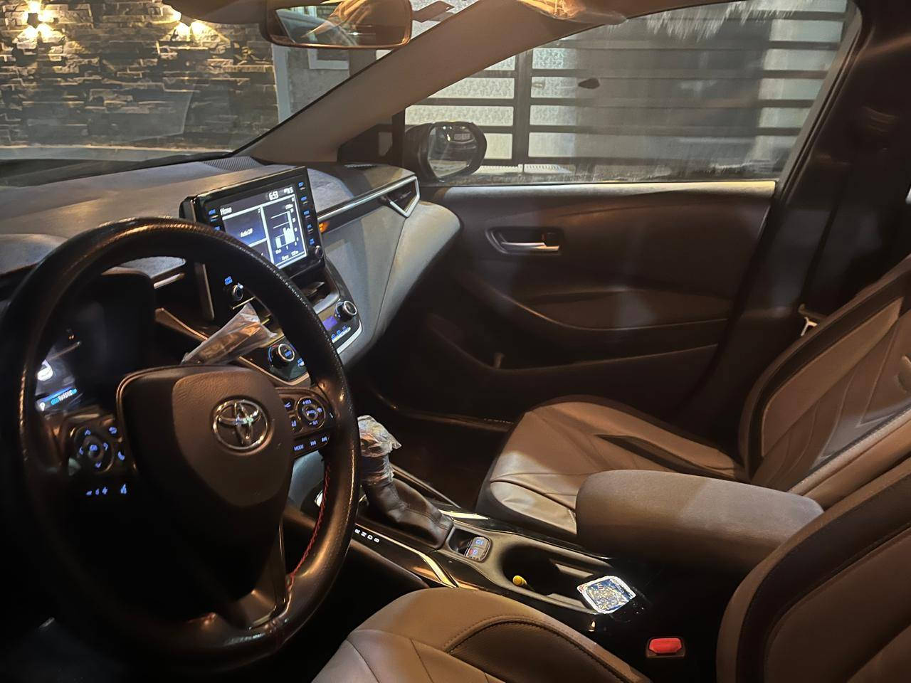 السلام عليكم كورلا موديل ٢٠ وارد امريكي حادث سرقة دعامية و الايتات بدون ايرباك  بدون صبغ سيارة مواصفات LE نص فول رقم بغداد بسمي  عنوان بغداد اليباع سعر ١٣٨ وبيها مجال رقم *********** ابو علي
