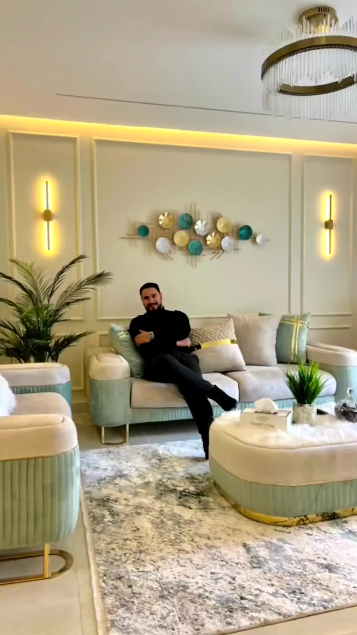 عدنا لزبائننا الكرام بعمل جديد 
أعمالنا بمنطقة المنصور إنجاز صاله للاخ حجي حيدر-العمل عبارة عن جبسن بورد مع إضافة إنارة بروفايل للسقف مع إضافة سحبات للجدران وإضافة مرايا من الجهتين استعملنا بهذا العمل اصباغ جوتن العالمية ....أتمنى يعجبكم العمل 
للاستفسار الإتصال واتساب ***********
 او الإتصال مباشر على الرقم ***********
تحياتي اخوكم حسين المفرجي
