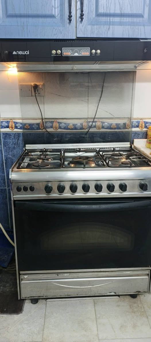 طباخ مصري يونيفرسال 5 مشاعل مع فرن عرض 90سم حجم كبير السعر 250


**إذا كنت صاحب هذا الإعلان وتريد حذفه لأي سبب، رجاءا أرسل رسالة إلى الدعم الفني**