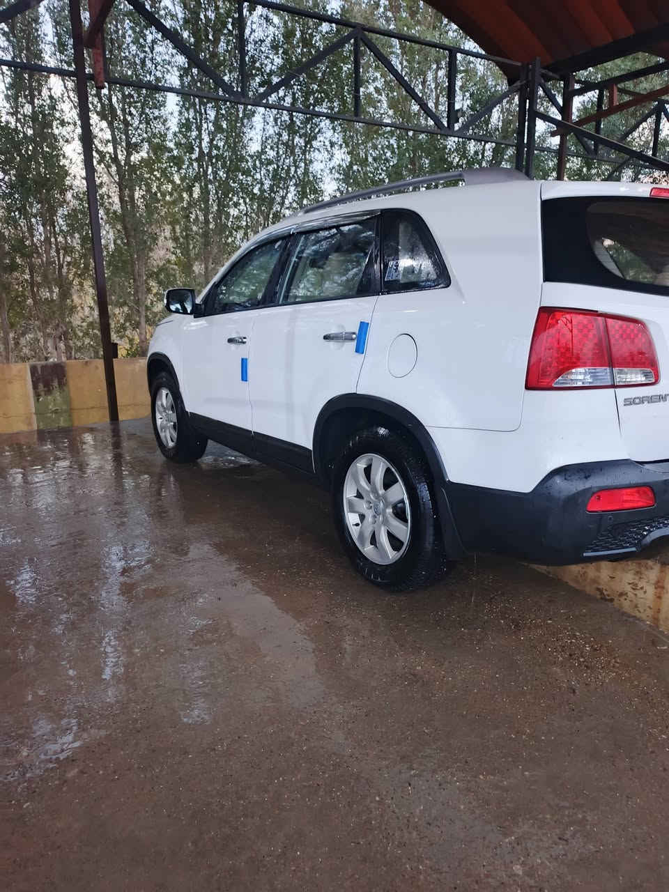 سورنتو
موديل 2013
خليجي 
 محرك دوش ٢٤٠٠ 
رقم ديالى 
شرط التحويل 
المواصفات
يدات نيكل 
اشاير بل المرايه 
كامره خلفيه 
شاشه كبيره 
تثبيت سرعه 
تحكمات ستيرن 
سبعه راكب 
3 قطع تبريد 
وبقيه المواصفات المعروفه 
.
سعر 165
الموقع ديالى المقدادية 
الاتصال على الرقم فقط
***********
