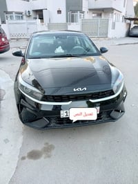 كيا فورتي وارد امريكي محرك 2000 دوش حادثها موضح بالصورة نظيفه جدا مواص...