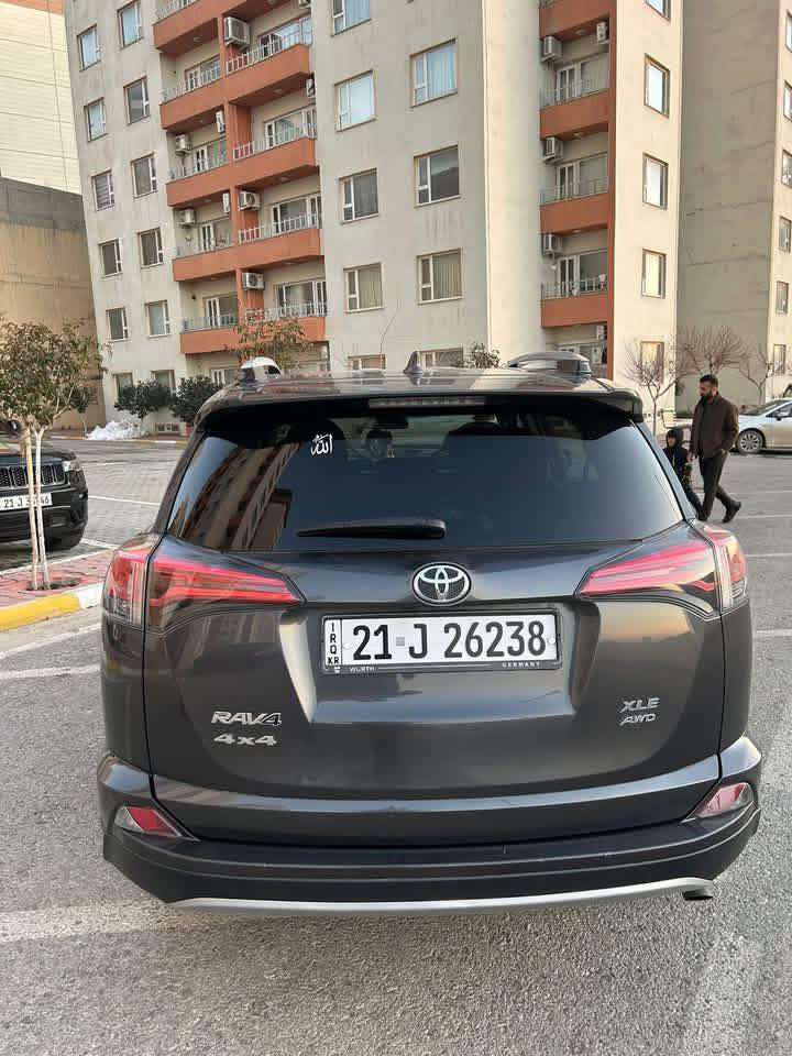 للبيع تويوتا راف فور 2018 فول، ماعده بصمة
ماشي 68,000 كم
السعر 187 سيارة بحالة كلش نظيفة، استعمال خفيف واهتمام واضح
مكينة تمام 100%، كير ناعم وما بيه أي ملاحظة
سيارة نظيفه، داخلية مرتبة بدون أعطال
مكيف ثلج، السيارة جاهزة للاستخدام مباشرة (شغل وامشي)
ما تحتاج أي صرف، كلشي بيها مضبوط


**إذا كنت صاحب هذا الإعلان وتريد حذفه لأي سبب، رجاءا أرسل رسالة إلى الدعم الفني**
