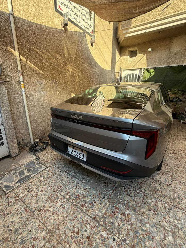 السلام عليكم 
كي فور 2025
وارد امريكي
Kia k4
فول موصفات عدا فتحة واشاير بالمري 
.تشغيل عن بعد 
.اشارة ترحيب 
.فتح الصندوق عند الاقتراب 
.اوتو هولد
.سايد بريك كهربائي
.رادار جانبي وامامي 
.مازدات led لد ثلاث عدسات
.قيادة ذاتية 
.تحديد مسار
.شاشة متصلة 
.اضوية داخلية لمس
.تحكم كامل عن طريق الشاشة 
. دشبول بيانو 
مكينه 2000 دوش 

الحادث موضح بالصور 
تبديل بنيد فقط تفصيخ اصلي
بدون دواخل لغد وشاصي كفااله 
ايرباك دركه فقط  
 .
السعر :$173 بيه مجال بسيط 
بغداد الامين الثانيه 
***********
