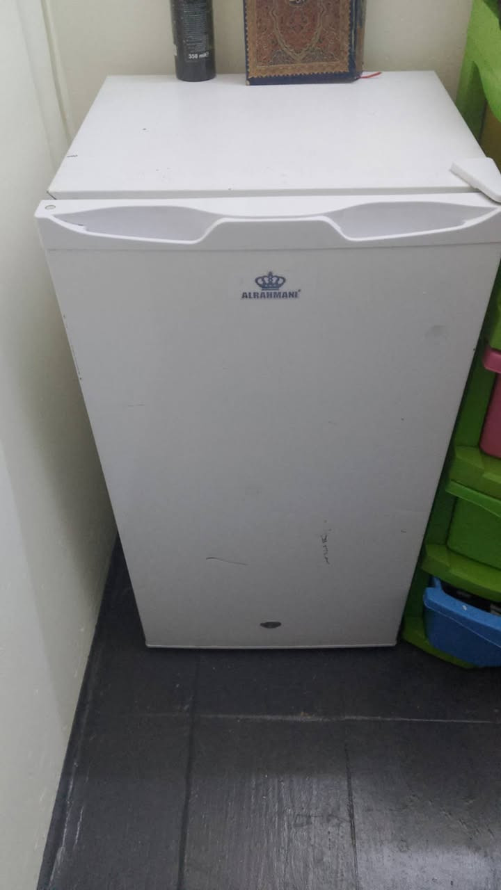 ثلاجه فندقيه نظيفه تجميد بخاخ مكاني اعظميه
سعر 75


**إذا كنت صاحب هذا الإعلان وتريد حذفه لأي سبب، رجاءا أرسل رسالة إلى الدعم الفني**