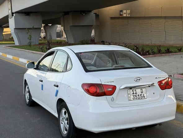 سلام عليكم النترا البيع موديل ٢٠٠٨ 
سياره خير من الله مكينه وكير قبل شهرين شادهن جدد سياره عله ابد وحده من طبت العراق الحد هسه تخم تاير جديد ويل مكينه ١٦٠٠ دكشن عالي اربعه دسك داخل بيجي جديد شاشه وكامره سياره بدون اي حادث او تبديل بيهه نص جاملغ خلفي فقط مكان سياره بغداد الكرخ سعر سياره ٩٧$ رقم تلفون ***********
