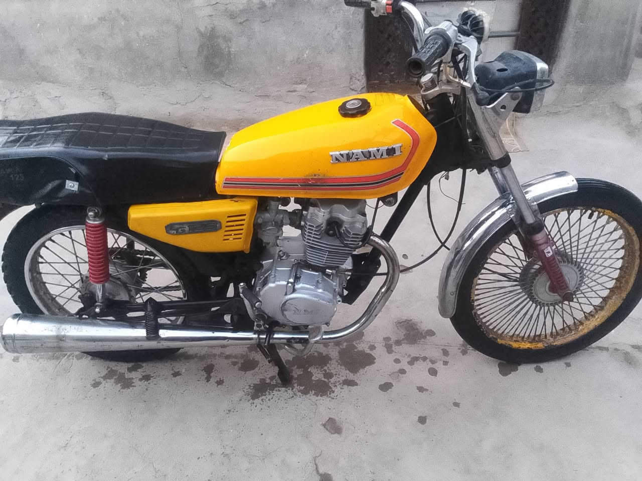 السلام عليكم دراجة البيع  كلك مكفوله عشائر موديل 2018 رقم شاصي وبليته موجودات شراي ينتصل مكلف بل نشرر *********** سعر 325
