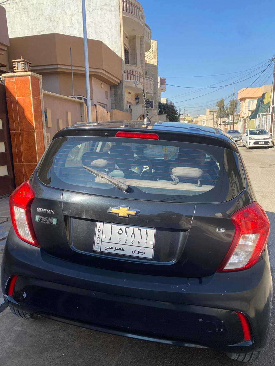 السلام عليكم مكلف بنشر
سبارك 2016
 للبيع او معارض 
ماشية 62 الف ميل 
كير توماتيك 
محرك وكير شرط 
تبريد شغل 
السيارة جاهزة من كل شي 
الظرر بيها 3 قطع صبغ وملاحظات وتقحيل بيها بغير مكامات 
الدواخل سلمية شرط 
انطيك هية ظررها حزام السقف والدواخل والتكم شرط مابيهم اي ظرر او معجون 
بيها كوبون بنزين 
السعر 65 وبيعا مجال بسيط 
التواصل ***********
